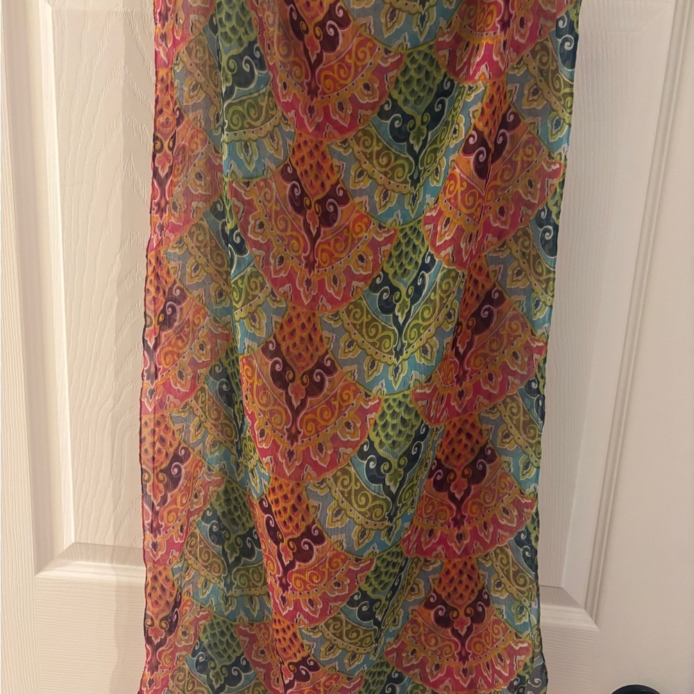 💕 Colorful Patterned Scarf 💕 - Picture 4 of 6